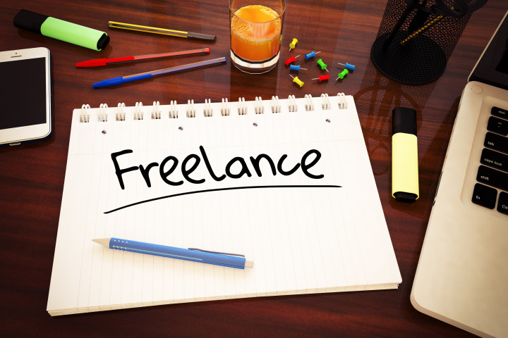 Kepikiran mau kerja freelance? Tapi kerja jadi apa ya…? Coba pertimbangkan beberapa bidang freelance ini!